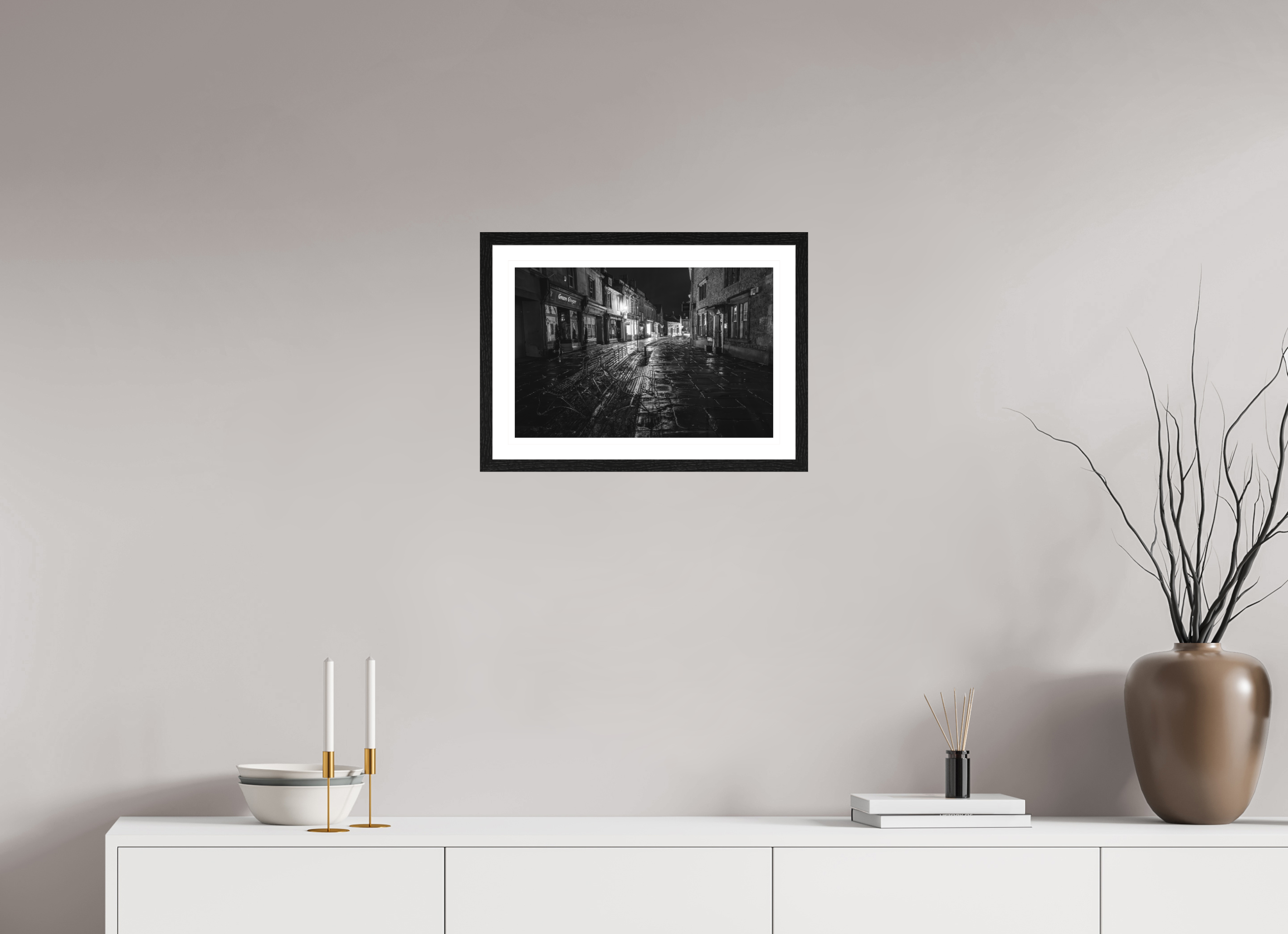 45 x 30 cm, Black oak colour frame Fine Art on 308g-m2 Hahnemühle rag paper - 3cm Passe-partout - Matte glass Corsham High Street IV