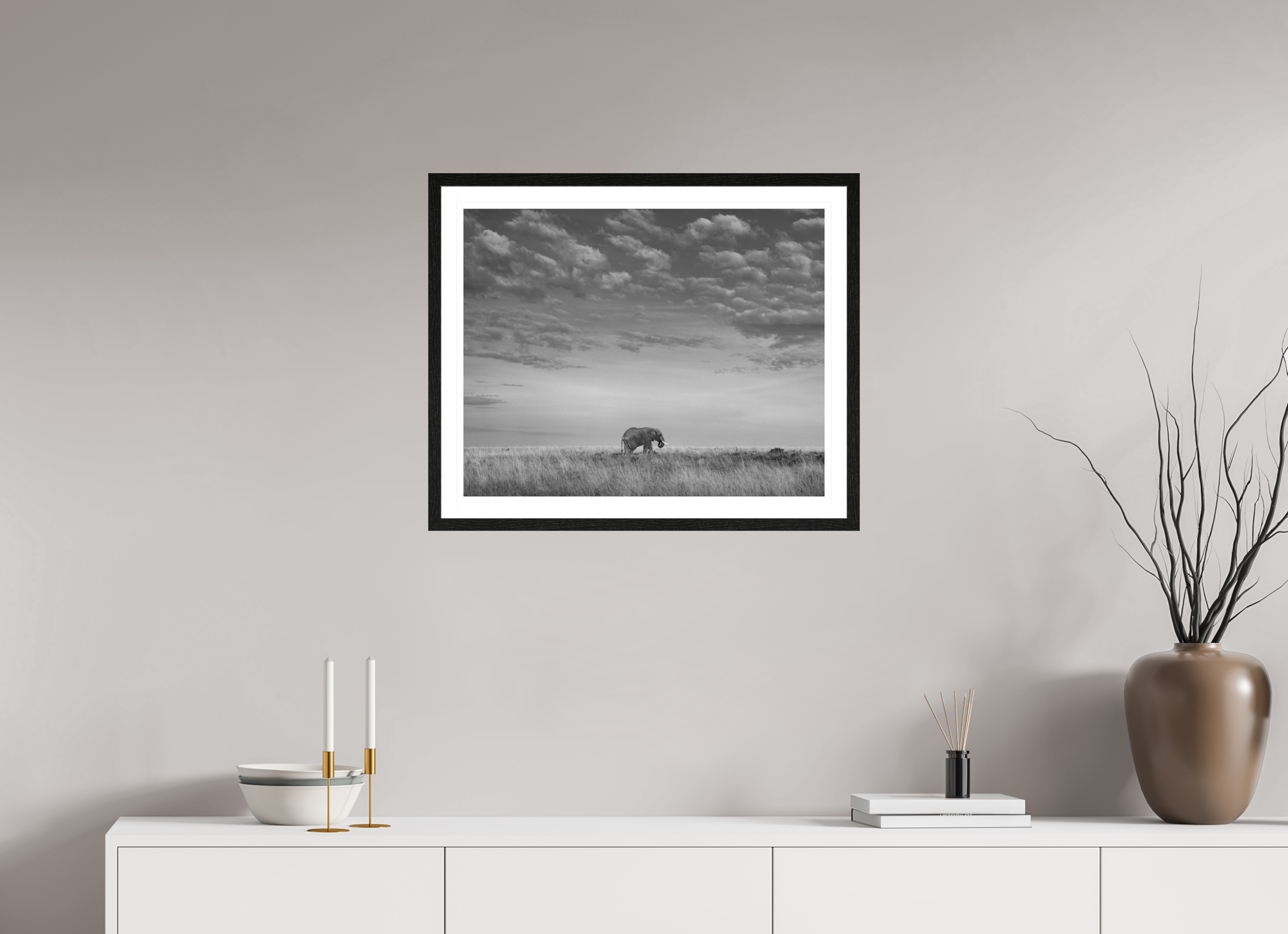 62.5 x 50 cm, Black oak colour frame Fine Art on 308g-m2 Hahnemühle rag paper - 3cm Passe-partout - Museum glass Elephant I