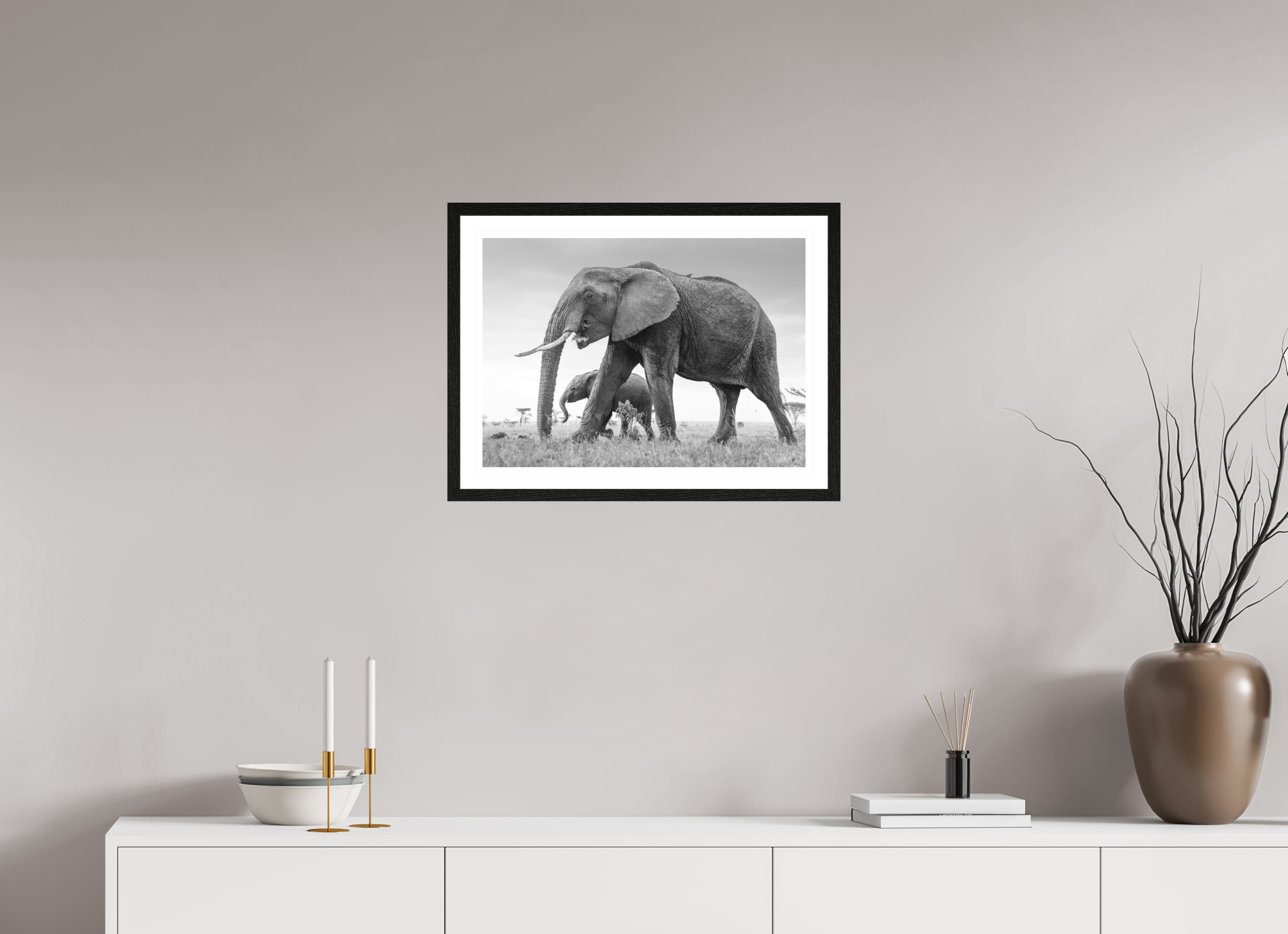 56 x 40 cm, Black oak colour frame Fine Art on 308g-m2 Hahnemühle rag paper - 3cm Passe-partout - Matte glass Elephant and Baby III