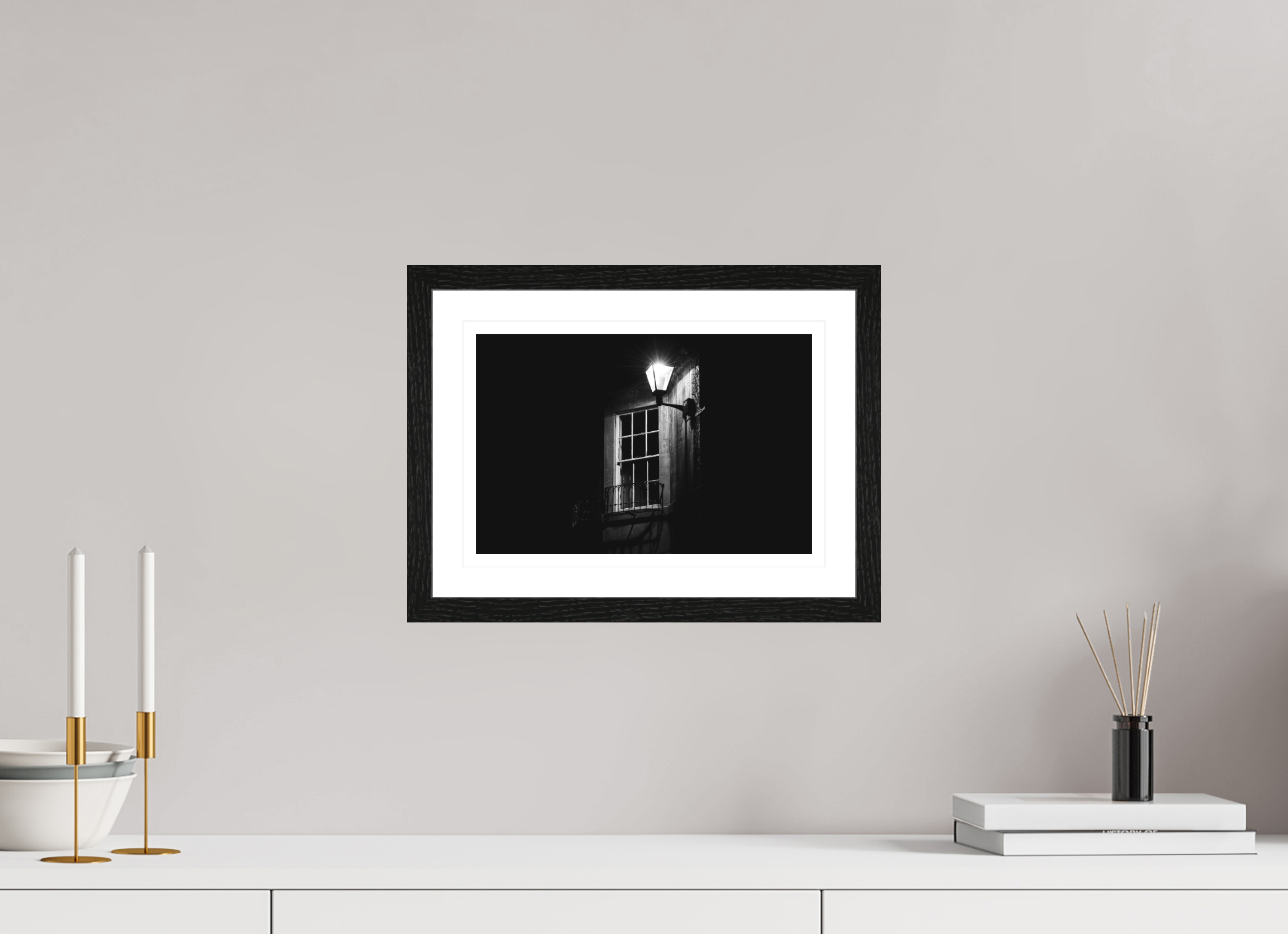 30 x 20 cm, Black oak colour frame Fine Art on 308g-m2 Hahnemühle rag paper - 3cm Passe-partout - Matte glass Corsham Light
