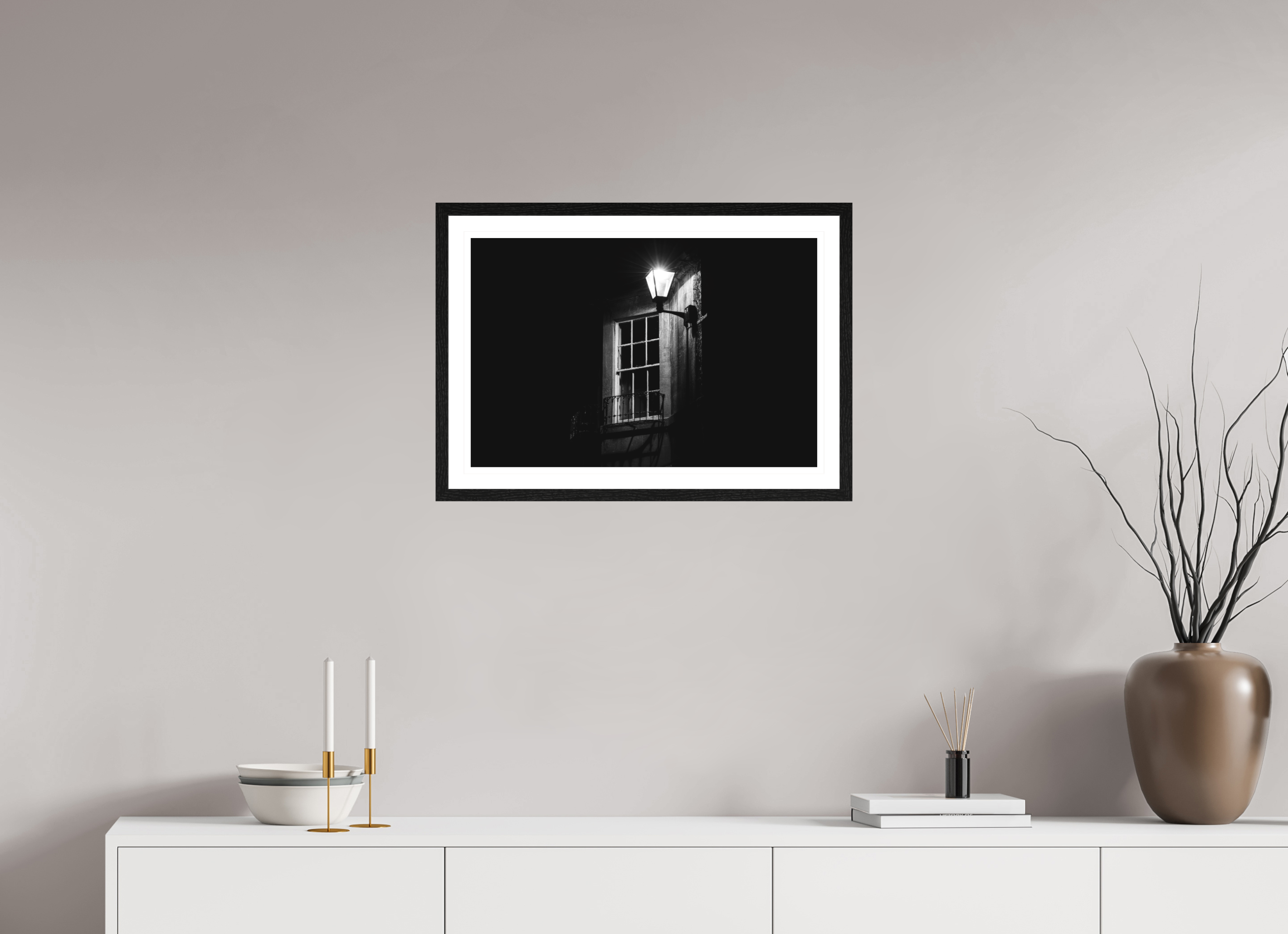 60 x 40 cm, Black oak colour frame Fine Art on 308g-m2 Hahnemühle rag paper - 3cm Passe-partout - Matte glass Corsham Light