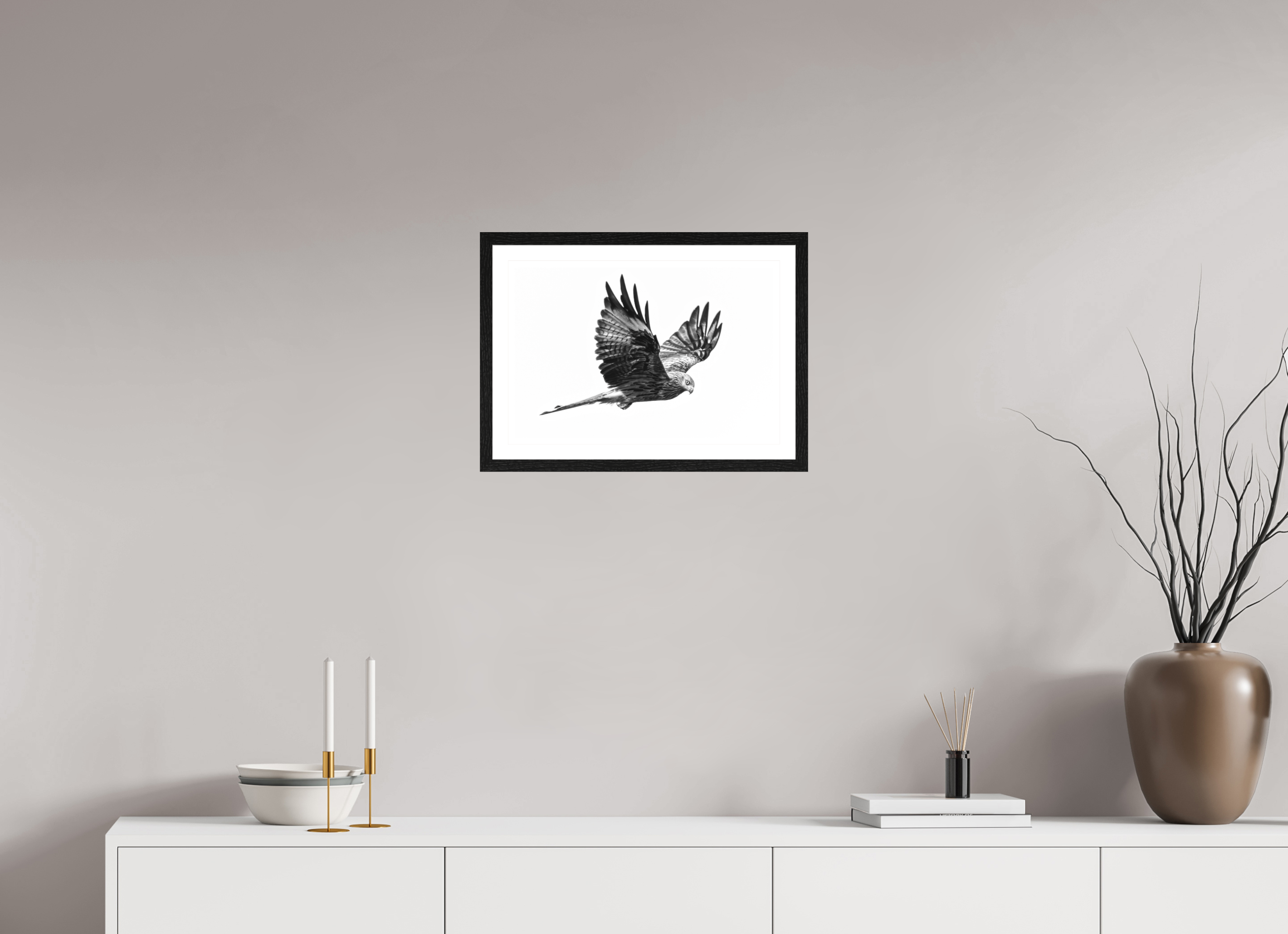 45 x 30 cm, Black oak colour frame Fine Art on 308g-m2 Hahnemühle rag paper - 3cm Passe-partout - Matte glass Red Kite I
