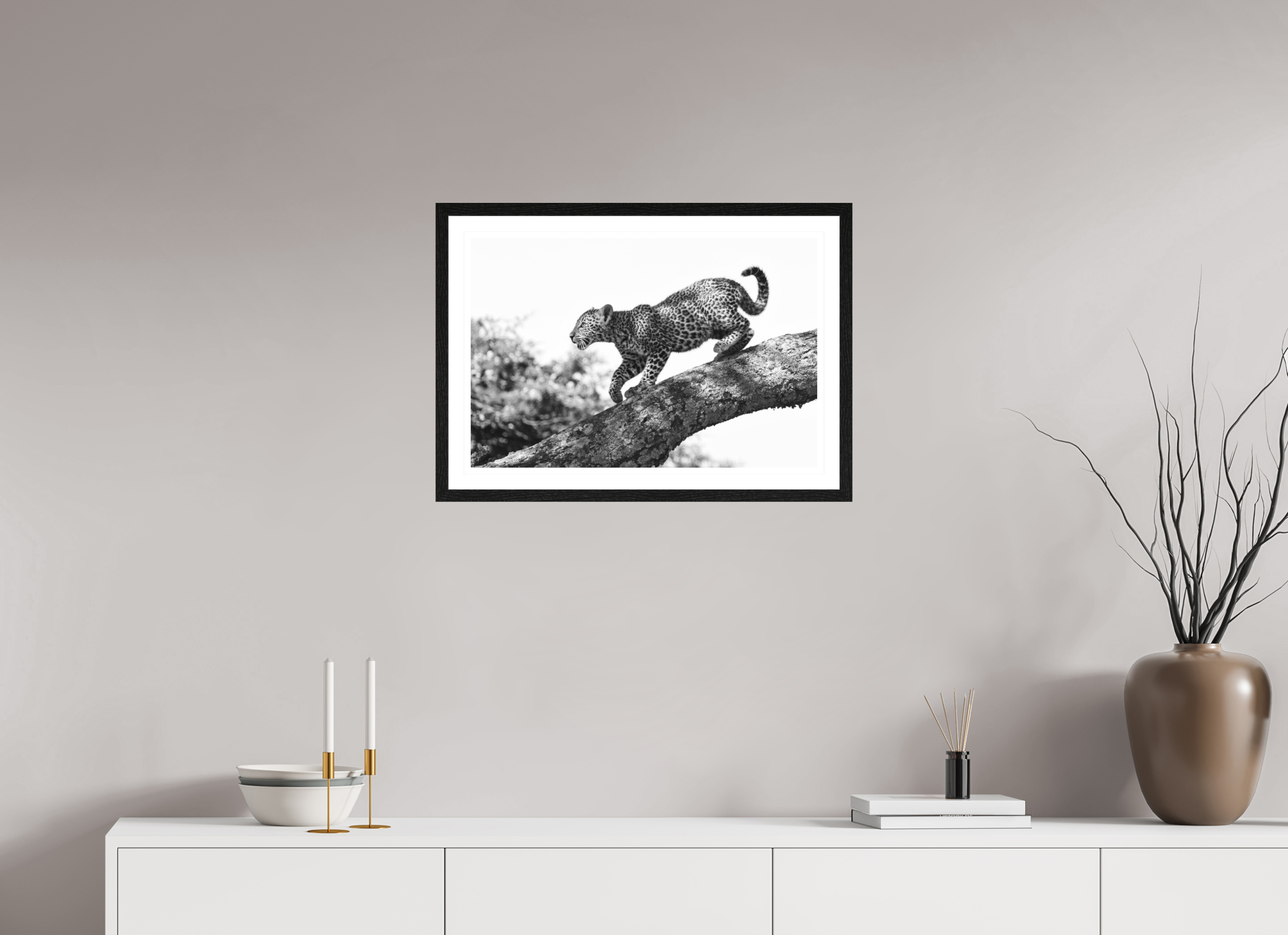 60 x 40 cm, Black oak colour frame Fine Art on 308g-m2 Hahnemühle rag paper - 3cm Passe-partout - Museum glass Namunyak I