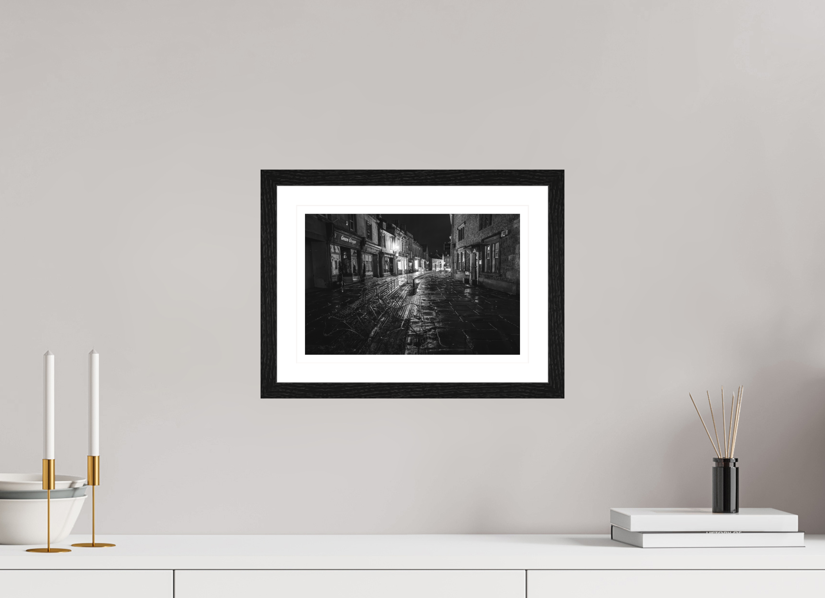 30 x 20 cm, Black oak colour frame Fine Art on 308g-m2 Hahnemühle rag paper - 3cm Passe-partout - Matte glass Corsham High Street IV